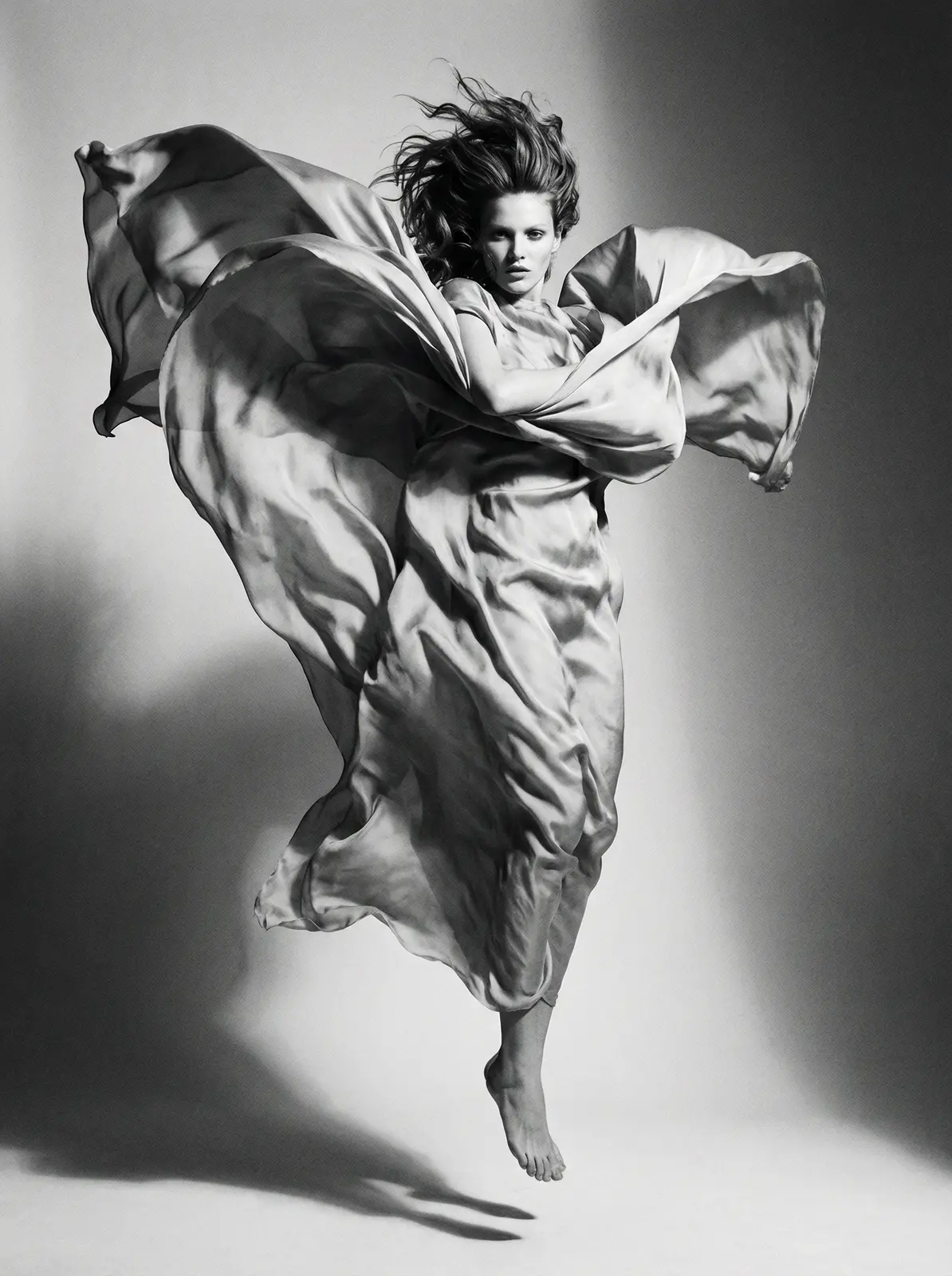 优博娱乐app 灵感橱窗 流动面料艺术摄影